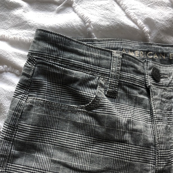 AE Hi-Rise Black & White Plaid Jegging - Picture 4 of 8